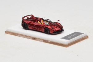 Pagani Huayra Roadster Tricolore Rosso Henson & Heaven 1:64 PHRTR01 Pressofusione — immagine 4 di 7