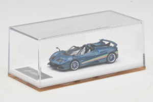 Pagani Huayra Tricolore Roadster Blu Henson & Heaven 1:64 PHTRB01 Resina — immagine 6 di 8
