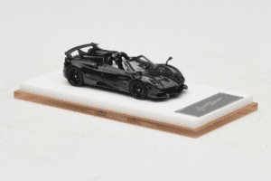 Pagani Huayra Tricolore Roadster Exposed Carbon Henson & Heaven 1:64 PHREC01 Pressofusione — immagine 4 di 7