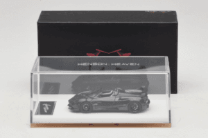 Pagani Huayra Tricolore Roadster Exposed Carbon Henson & Heaven 1:64 PHREC01 Pressofusione — immagine 7 di 7