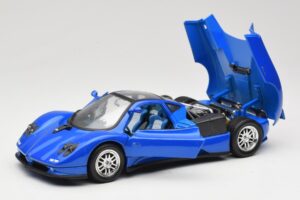Pagani Zonda C12 Blu Solido 1:18 8172 Pressofusione — immagine 2 di 8