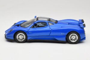 Pagani Zonda C12 Blu Solido 1:18 8172 Pressofusione — immagine 4 di 8