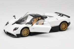Pagani Zonda F Bianco Mondo Motors 1:18 157655 Pressofusione — immagine 2 di 8