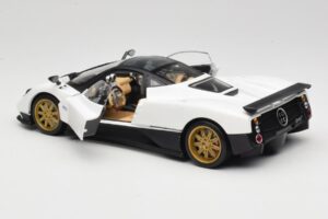 Pagani Zonda F Bianco Mondo Motors 1:18 157655 Pressofusione — immagine 5 di 8