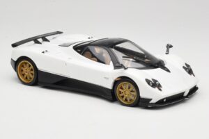 Pagani Zonda F Bianco Mondo Motors 1:18 157655 Pressofusione — immagine 6 di 8