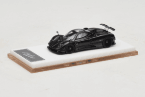 Pagani Zonda Tricolore Exposed Carbon Henson & Heaven 1:64 PZTEC01 Pressofusione — immagine 2 di 7