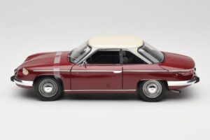 Panhard 24 CT Rosso Solido 1:18 1832500 Pressofusione — immagine 4 di 8