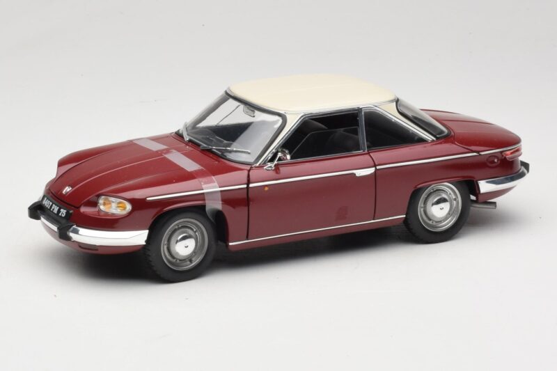 Panhard 24 CT Rosso Solido 1:18 1832500 Pressofusione