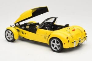 Panoz AIV Roadster Giallo AUTOart 1:18 78213 Pressofusione — immagine 5 di 8