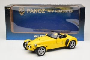 Panoz AIV Roadster Giallo AUTOart 1:18 78213 Pressofusione — immagine 8 di 8