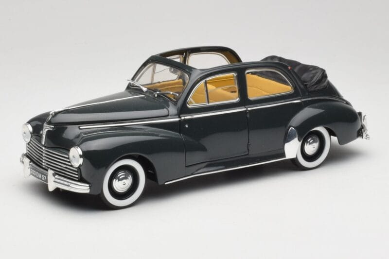 Peugeot 203 Cabriolet Nero Solido 1:18 8156 Pressofusione
