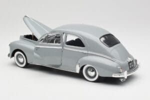 Peugeot 203 Gris Clair Solido 1:18 8145 Pressofusione — immagine 5 di 8