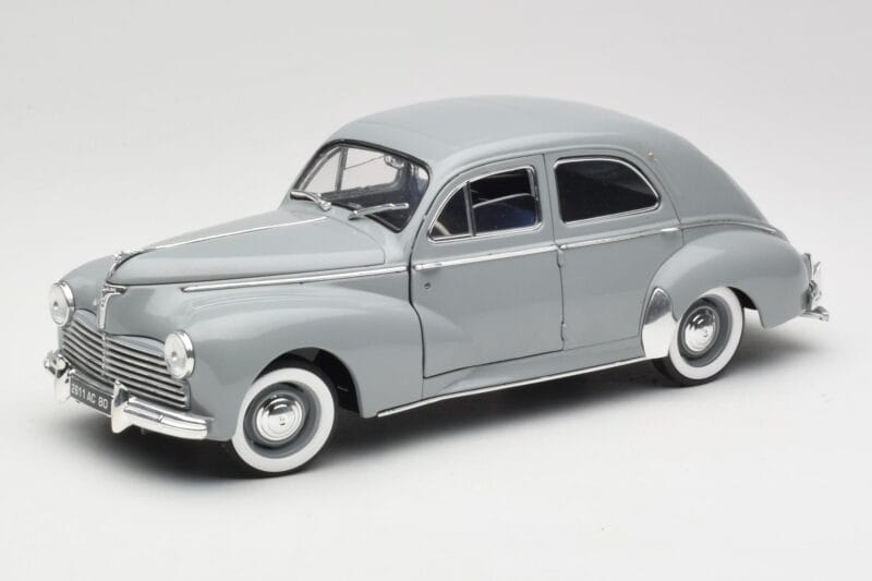 Peugeot 203 Gris Clair Solido 1:18 8145 Pressofusione