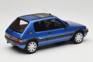 Peugeot 205 1.9 GTI Le Mans Miami Blue Otto 1:18 OT1153 Resina — immagine 2 di 6