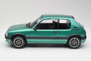 Peugeot 205 GTI Griffe Otto 1:12 G017 Resina — immagine 3 di 6