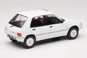 Peugeot 205 Bianco MCG 1:18 MCG18493 Pressofusione — immagine 2 di 6