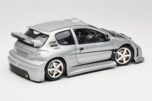 Peugeot 206 MTK Argento Solido 1:18 1817 Pressofusione — immagine 3 di 8