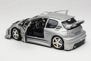 Peugeot 206 MTK Argento Solido 1:18 1817 Pressofusione — immagine 5 di 8