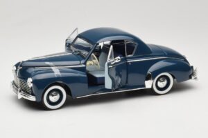 Peugeot 302 Coupe Blu Solido 1:18 8168 Pressofusione — immagine 2 di 8