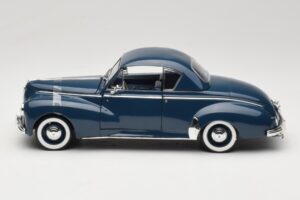 Peugeot 302 Coupe Blu Solido 1:18 8168 Pressofusione — immagine 4 di 8