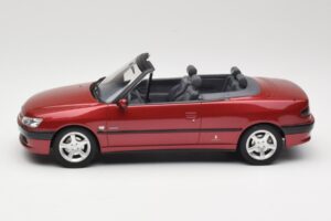 Peugeot 306 Cabriolet Rosso Otto 1:18 OT042 Resina — immagine 3 di 6