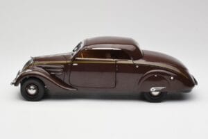 Peugeot 402 Eclipse Cioccolato Norev 1:18 184873 Pressofusione — immagine 5 di 12
