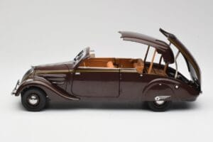 Peugeot 402 Eclipse Cioccolato Norev 1:18 184873 Pressofusione — immagine 6 di 12