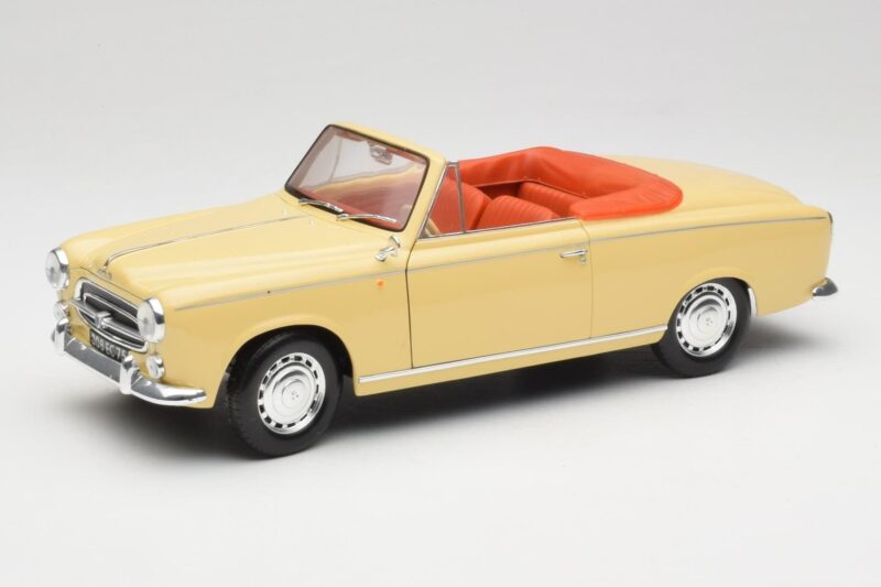Peugeot 403 Cabriolet Giallo Sabbia Solido 1:18 8165 Pressofusione
