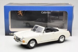 Peugeot 404 Cabriolet Bianco Norev 1:18 184746 Pressofusione — immagine 8 di 8