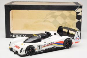 Peugeot 905 Evo 1B Group C #1 Peugeot Talbot Sport D. Warwick / Y. Dalmas / M. Blundell 24 Hours of Le Mans Winner 1992 Norev — immagine 6 di 6