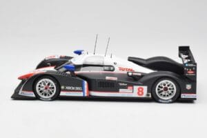 Peugeot 908 HDi LMP1 #8 S. Sarrazin / P. Lamy / S. Bourdais 24 Hours of Le Mans 2nd 2007 Minichamps 1:18 150071208 Pressofusi — immagine 3 di 6