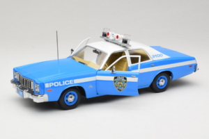 Plymouth Fury Police Pursuit New York Police Department GreenLight 1:18 19043 Pressofusione — immagine 2 di 8