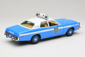 Plymouth Fury Police Pursuit New York Police Department GreenLight 1:18 19043 Pressofusione — immagine 3 di 8