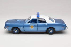 Plymouth Fury Police Pursuit Smokey and the Bandit GreenLight 1:18 19044 Pressofusione — immagine 4 di 8