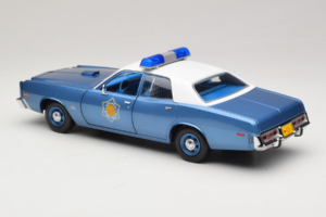Plymouth Fury Police Pursuit Smokey and the Bandit GreenLight 1:18 19044 Pressofusione — immagine 7 di 8