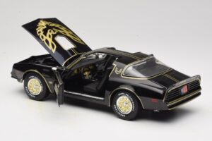 Pontiac Firebird Trans Am SE Smokey and the Bandit Joyride 1:18 33121 Pressofusione — immagine 5 di 8