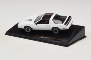 Pontiac Firebird Bianco IXO 1:43 CLC582N Pressofusione — immagine 3 di 4