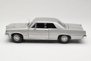 Pontiac GTO Argento Sun Star 1:18 1821 Pressofusione — immagine 4 di 8