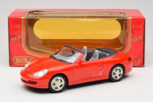 Porsche 911 996 Cabriolet Rosso Mira 1:18 6930 Pressofusione — immagine 8 di 8