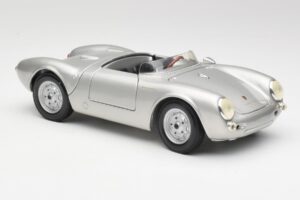 Porsche 550 A Spyder Argento Maisto 1:18 50314 Pressofusione — immagine 6 di 8