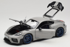 Porsche 718 Cayman 982 GT4 RS Weissach Package Chalk Norev 1:18 187253 Pressofusione — immagine 3 di 8