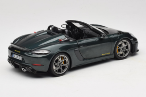 Porsche 718 Spyder RS Weissach Pack Forest Green Norev 1:18 187272 Pressofusione — immagine 3 di 8