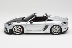 Porsche 718 Spyder RS Weissach Pack GT-Silver Metallic Norev 1:18 187270 Pressofusione — immagine 4 di 8