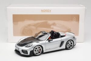 Porsche 718 Spyder RS Weissach Pack GT-Silver Metallic Norev 1:18 187270 Pressofusione — immagine 8 di 8