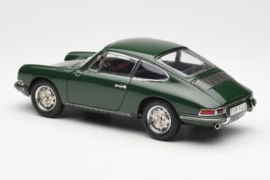 Porsche 901 Verde CMC 1:18 M-067B Pressofusione — immagine 5 di 6