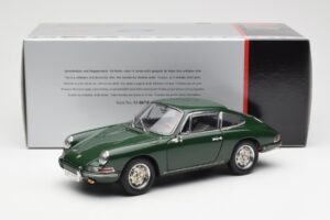 Porsche 901 Verde CMC 1:18 M-067B Pressofusione — immagine 6 di 6