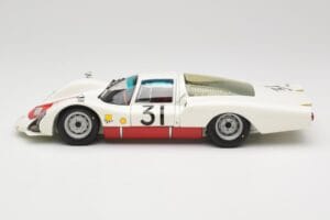 Porsche 906 LH #31 H. Herrmann / H. Linge Porsche System Engineering 24 Hours of Le Mans 1966 Minichamps 1:18 100666131 Press — immagine 4 di 8