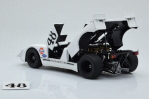 Porsche 908/02 #48 S. McQueen / P. Revson 12 Hours of Sebring 2nd Place Post Race Version 1970 AUTOart 1:18 87072 Pressofusio — immagine 5 di 8