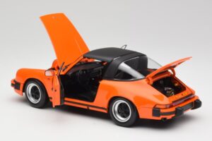 Porsche 911 930 Carrera 3.2 Targa Arancione Minichamps 1:18 100063064 Pressofusione — immagine 5 di 8