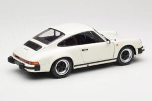 Porsche 911 930 Carrera 3.2 Grand Prix White Minichamps 1:18 100063024 Pressofusione — immagine 3 di 8